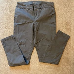 Old Navy MidRise Skinny Everyday Khakis (chinos) Tall